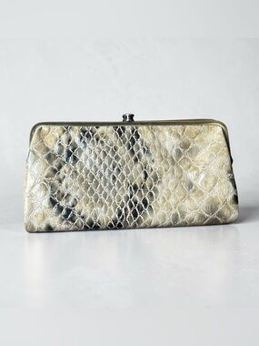 Embossed Snake Print Frame Wallet Clutch Organizer Beige Black Kiss Lock